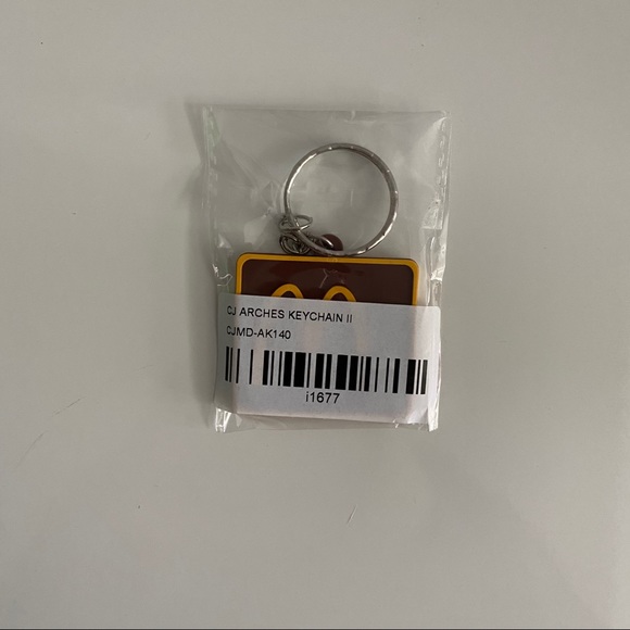Travis Scott x McDonald’s Brown & Yellow Keychain - Picture 2 of 2
